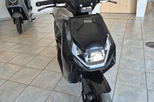 niu FQi 500