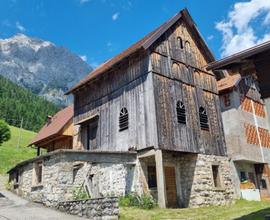 Splendido Stavolo da ristrutturare a Collina di Fo