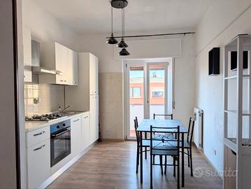 Luminoso ben rifinito e con ampia cantina