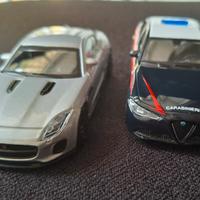 Burago AlfaR. Giulia carab.+ Jaguar FType