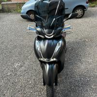 Honda sh 350