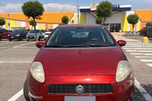 Fiat Grande Punto rossa – Anno 2007 – 207.000 km