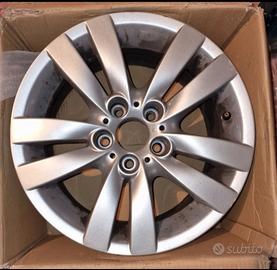 Cerchione in lega originale BMW da 17