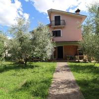 PORZIONE DI BIFAMILIARE A SCANDRIGLIA