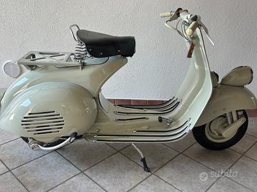 Vespa faro basso