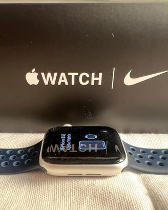 iWatch Apple SE sport