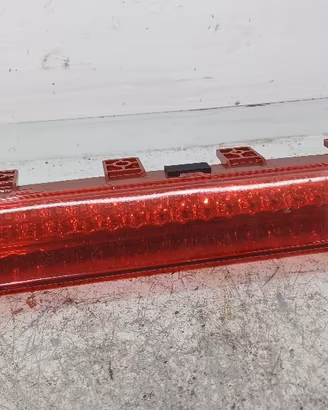 TERZO STOP KIA Sportage Serie 927003W000 D4FD (10>
