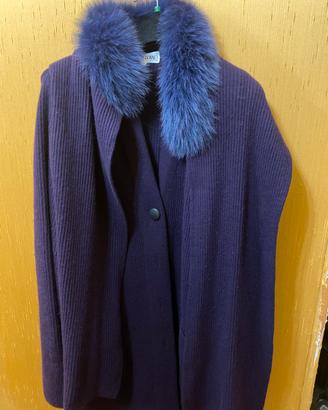 Cappotto viola in pura lana con sciarpa di pellicc