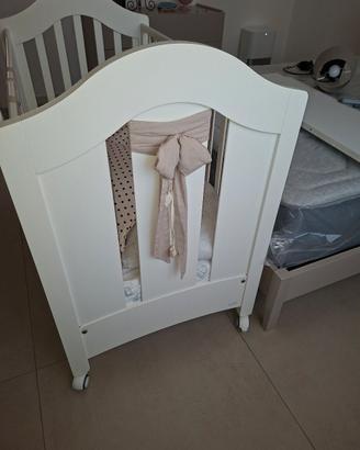 Lettino neonato Nanancon rotelle e accessori