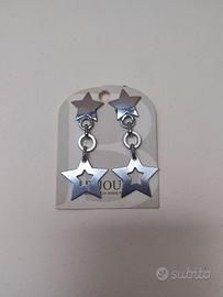 Orecchini con stella pendente