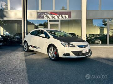 Opel Astra GTC 1.7 cdti ecotec Cosmo s&s 130cv