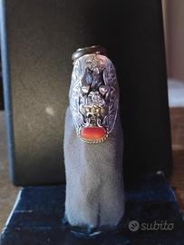 anello 925 dragone orientale con piccolo corallo