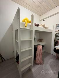Letto a soppalco Ikea con armadio e scrivania