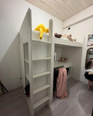 Letto a soppalco Ikea con armadio e scrivania
