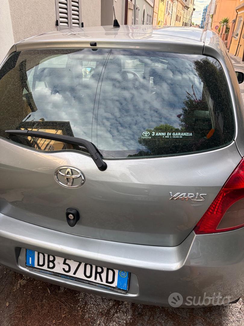 Toyota Yaris 2006 photo 2