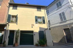 CASA SEMINDIPENDENTE A MELDOLA