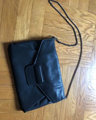 Borsa pochette nera con tracolla