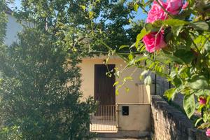 Casa indipendentemente in Sabina, Poggio Nativo.