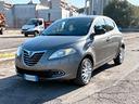 lancia-ypsilon-1-2-benz-69-cv-5-porte-s-s-gold-e6