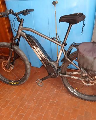 Mbt elettrica  Rockrider est 900