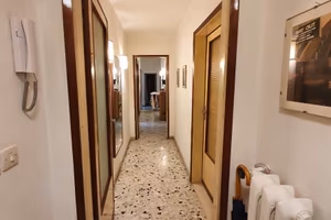 Camera grande e luminosa