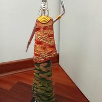 Portacandela donna africana