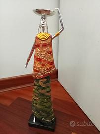 Portacandela donna africana