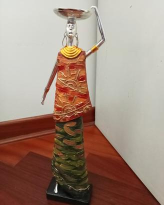 Portacandela donna africana