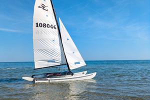 Hobie Cat 16