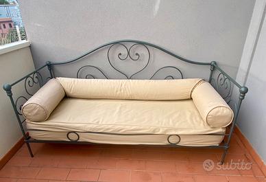 Divano letto per giardino