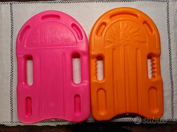 2 tavolette per nuoto 