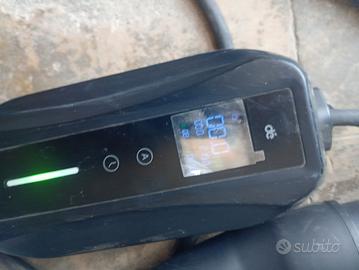 carica batterie per auto elettriche 