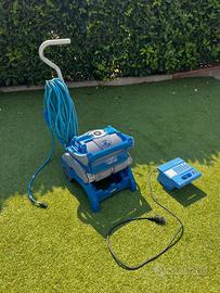 Robot pulitore piscina