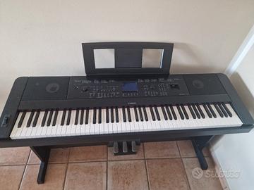 Yamaha DGX-660 Portable Grand