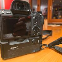 Sony Alpha 7R III + battery grip originale