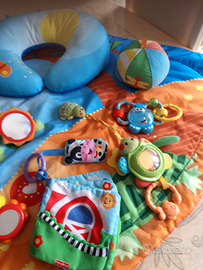 Tappeto con giochi prima infanzia