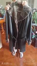 cappotto in pelle con pelliccia 