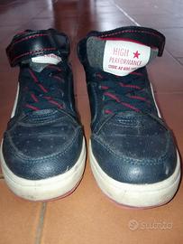 Scarpe da bimbo numero 28. Marca Birilli & Monelli