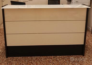 Bancone scrivania per reception / front office