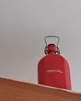 Borraccia Ferrino rossa anni '80