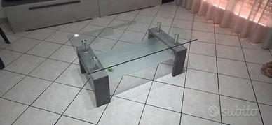 Tavolo tavolino arredamento - sala pranzo casa