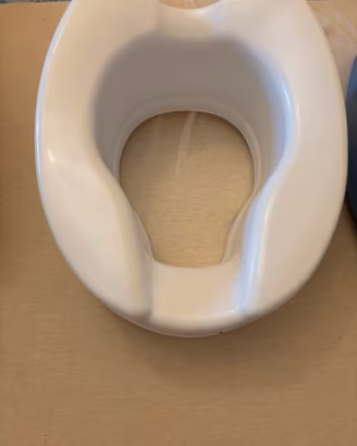 Rialzo wc rigido e cuscino morbido