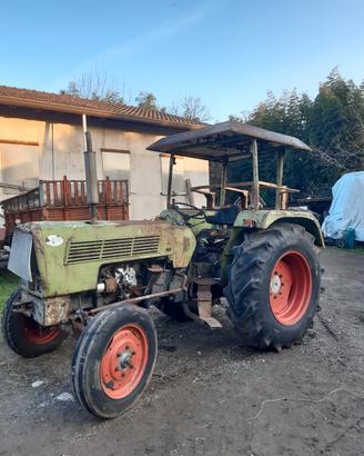 trattore fendt 