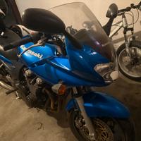 Kawasaki ZR 7S