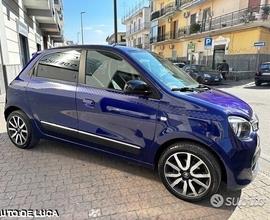 Renault twingo 900 autom midnight navi certificata