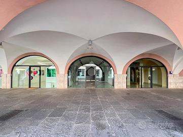 NEGOZIO A BRESCIA