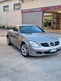 Autovettura Slk 200