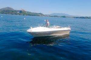 Motoscafo 6 m. Searay Boats 4 Tempi