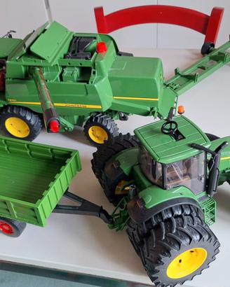 Bruder Jhon Deere Mietirebbia+Trattore +carrello