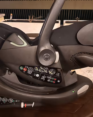 Cybex Cloud G i-Size + Base G isofix